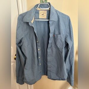 Hollister Men's Light Blue Pinstripe Button-Down Shirt
